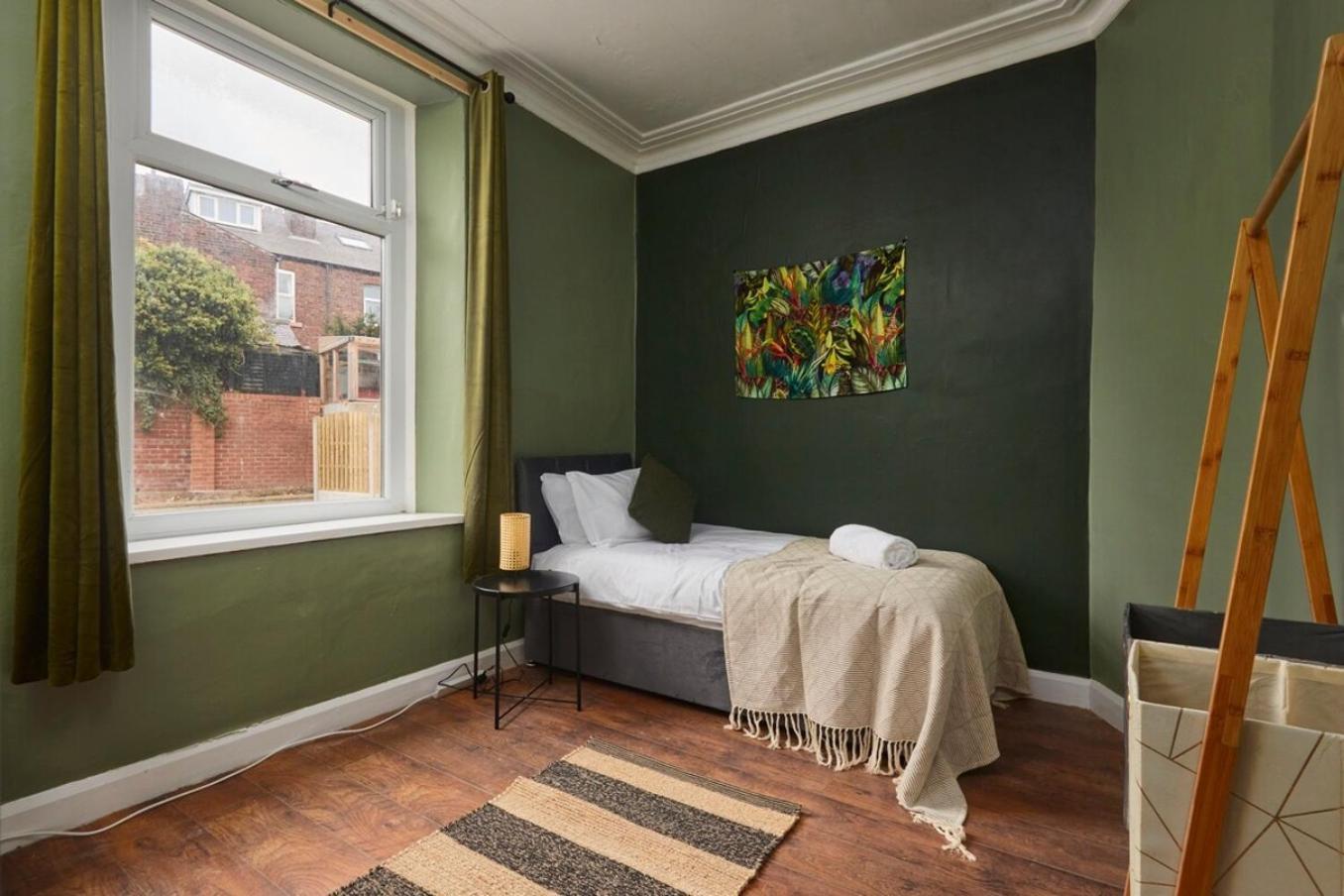 Cosy, Stylish, Leafy And Homely シェフィールド エクステリア 写真